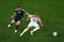 开云体育直播-包含欧洲联赛球队球员集体接受检测的词条