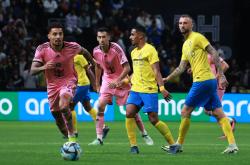 开云体育官网-足球队在友谊赛中取得惊人成绩，赢下关键比赛