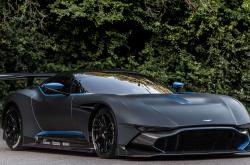 开云官网-萨内刷新纪录之夜，勒沃库森与AC米兰的战术博弈与历史回响