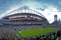 开云足球直播-跨界奇迹夜，当福克斯接管F1揭幕战，火箭已在篮球场完成翻盘