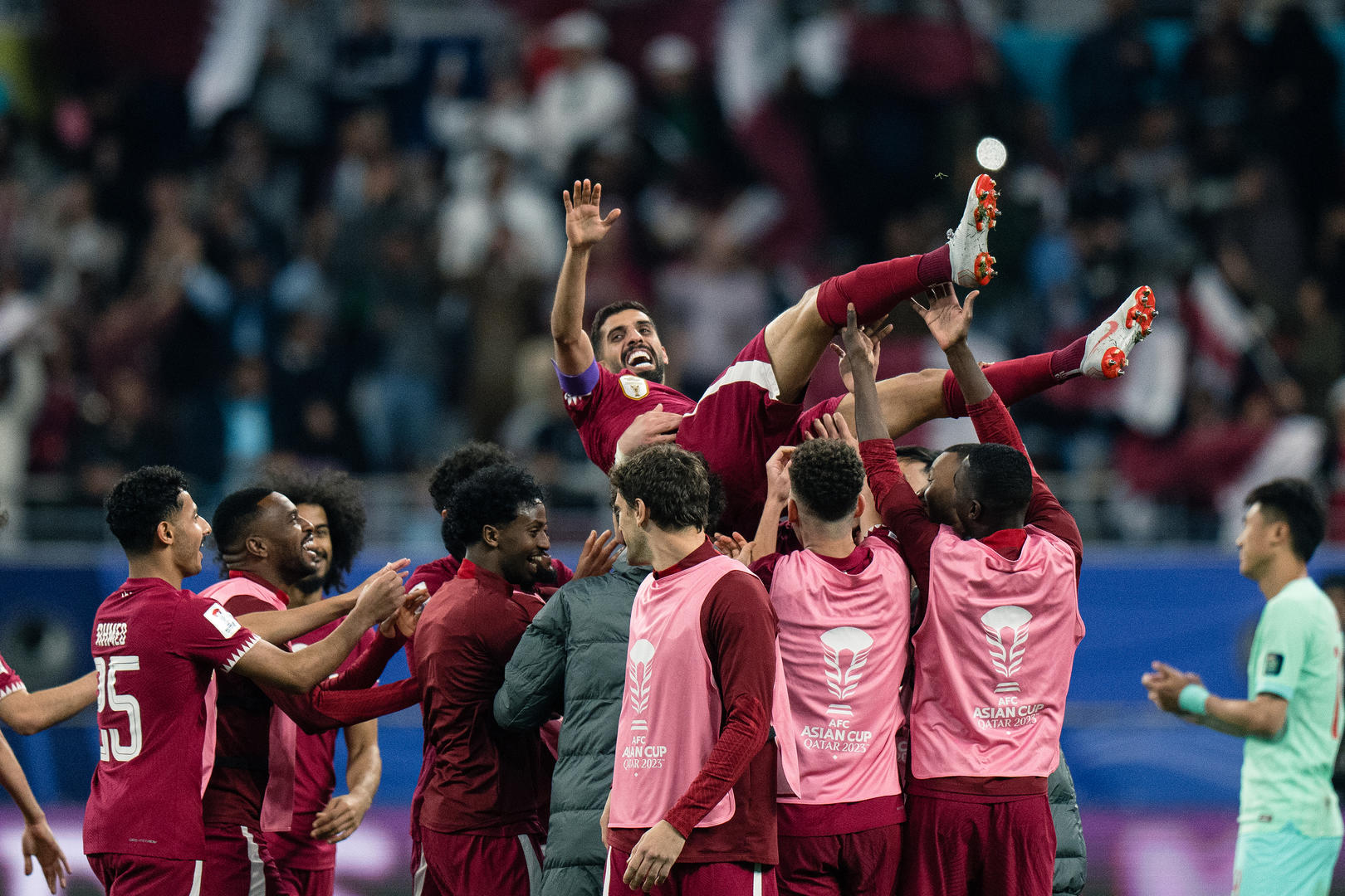 关于爱尔兰国家队在国际赛事中实现突破性胜利的信息