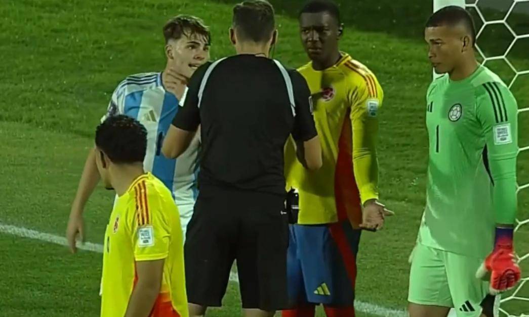 惊险的比赛,双方战至最后一刻 惊险的比赛,双方战至最后一刻