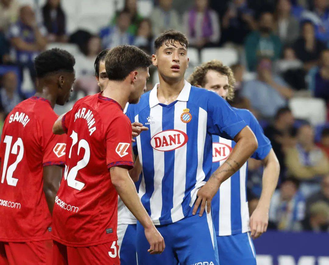 塞维利亚客场大胜，联赛排名攀升