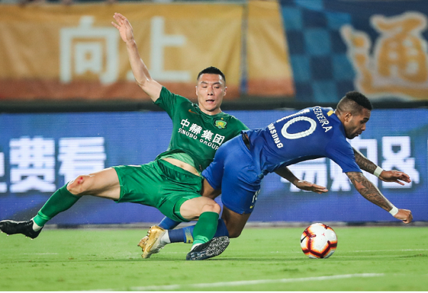 狼队主场力挫劲旅,保持不败 狼队主场力挫劲旅,保持不败