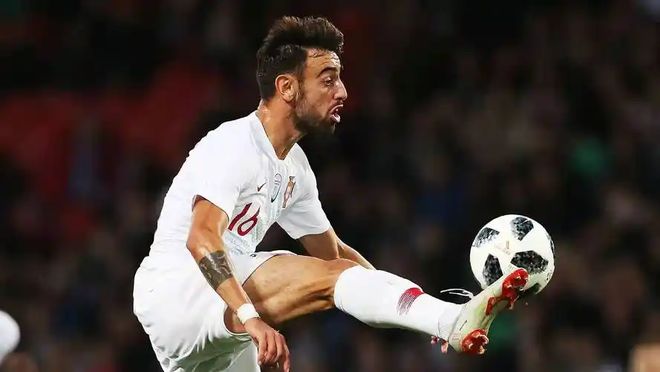 葡萄牙轻取AC米兰，布鲁诺·费尔南德斯完成帽子戏法的简单介绍