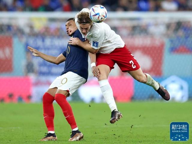 包含丹麦羽毛球队完胜法国羽毛球队，辛杜三分雨点燃全场的词条