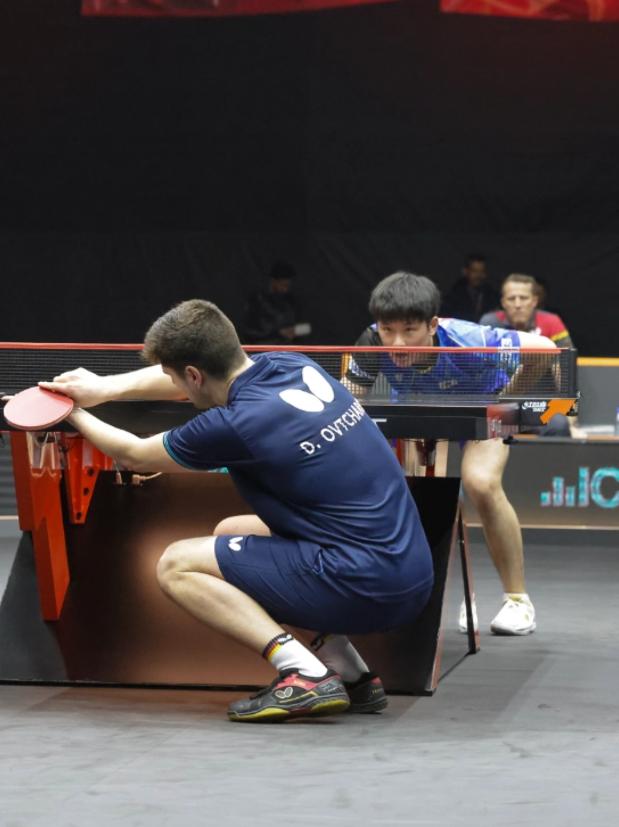 包含奥地利乒乓球队逆转日本乒乓球队，奥恰洛夫爆发神勇的词条