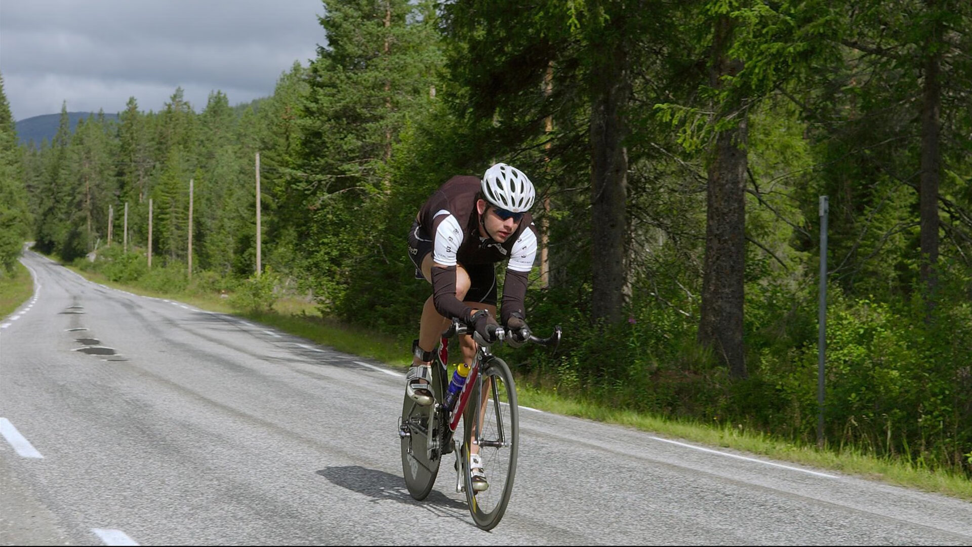 苏亚雷斯赛后评分拉满，土耳其正面击溃国际米兰，一场颠覆预期的战术革命