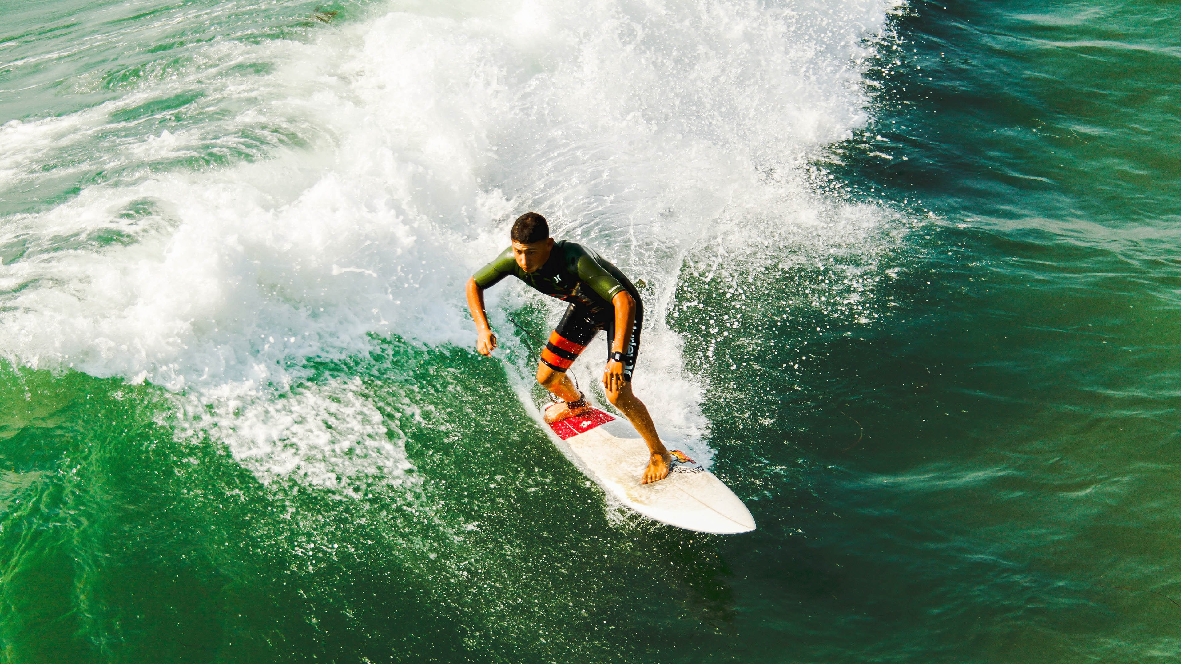 铁血里昂踏平巴黎王座，无名英雄卡马文加，如何成为改写历史的关键先生